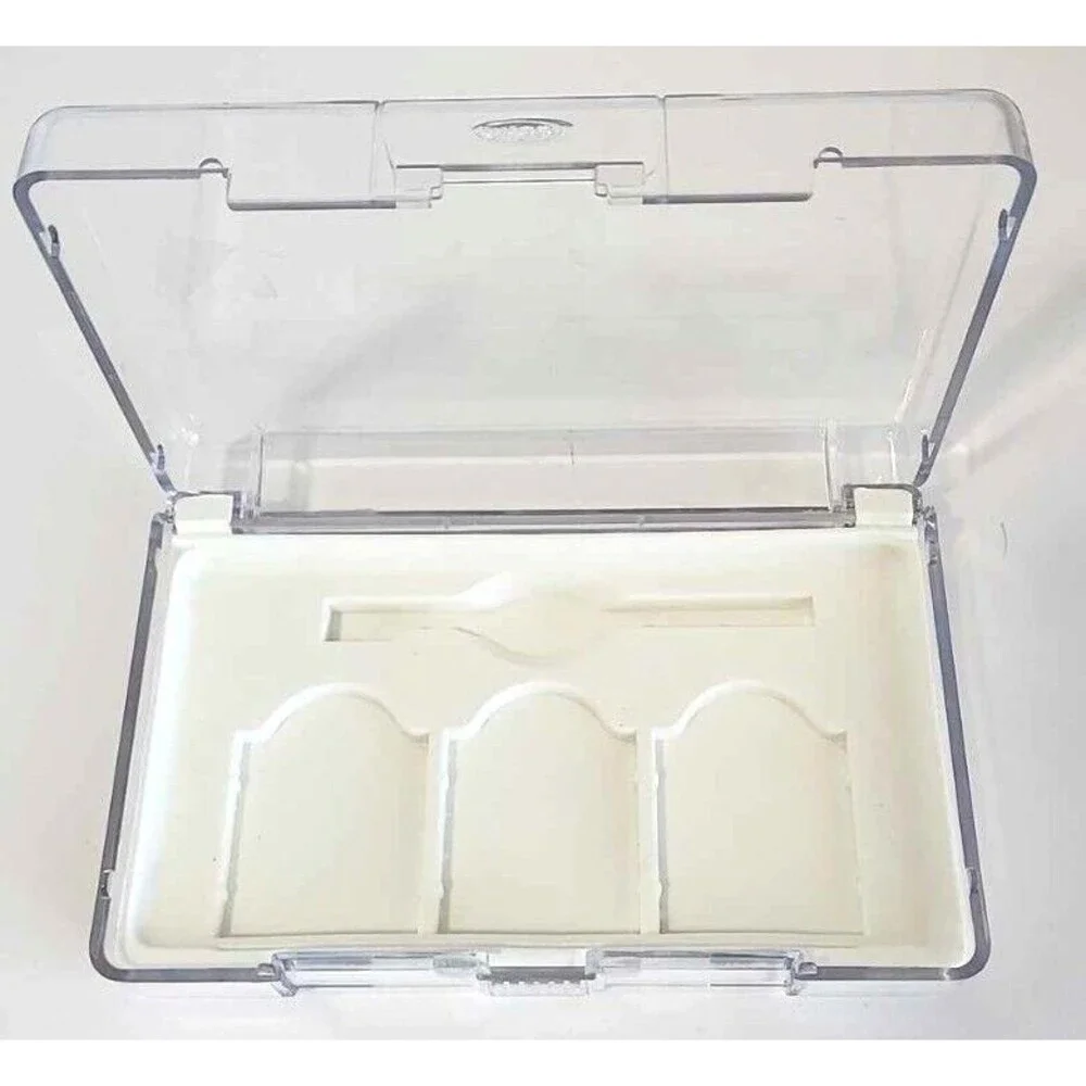 Nintendo DS Game Cartridge Case With Stylus Holder & EXTRA CASES INCLUDED